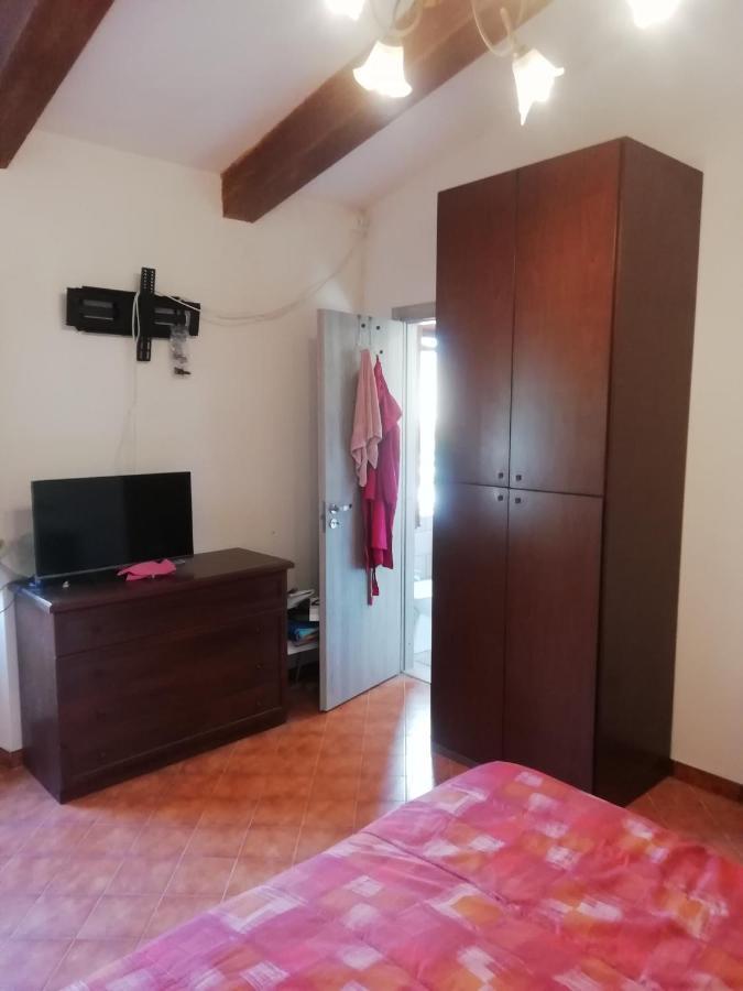 Villa Giuliana Stanze Con Bagno Interno In Villa A 350 Mt Spiaggia Libera Lido Delle Sirene Anzio Zewnętrze zdjęcie