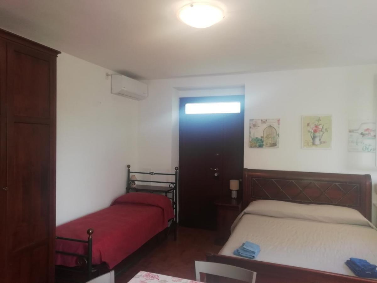 Villa Giuliana Stanze Con Bagno Interno In Villa A 350 Mt Spiaggia Libera Lido Delle Sirene Anzio Zewnętrze zdjęcie