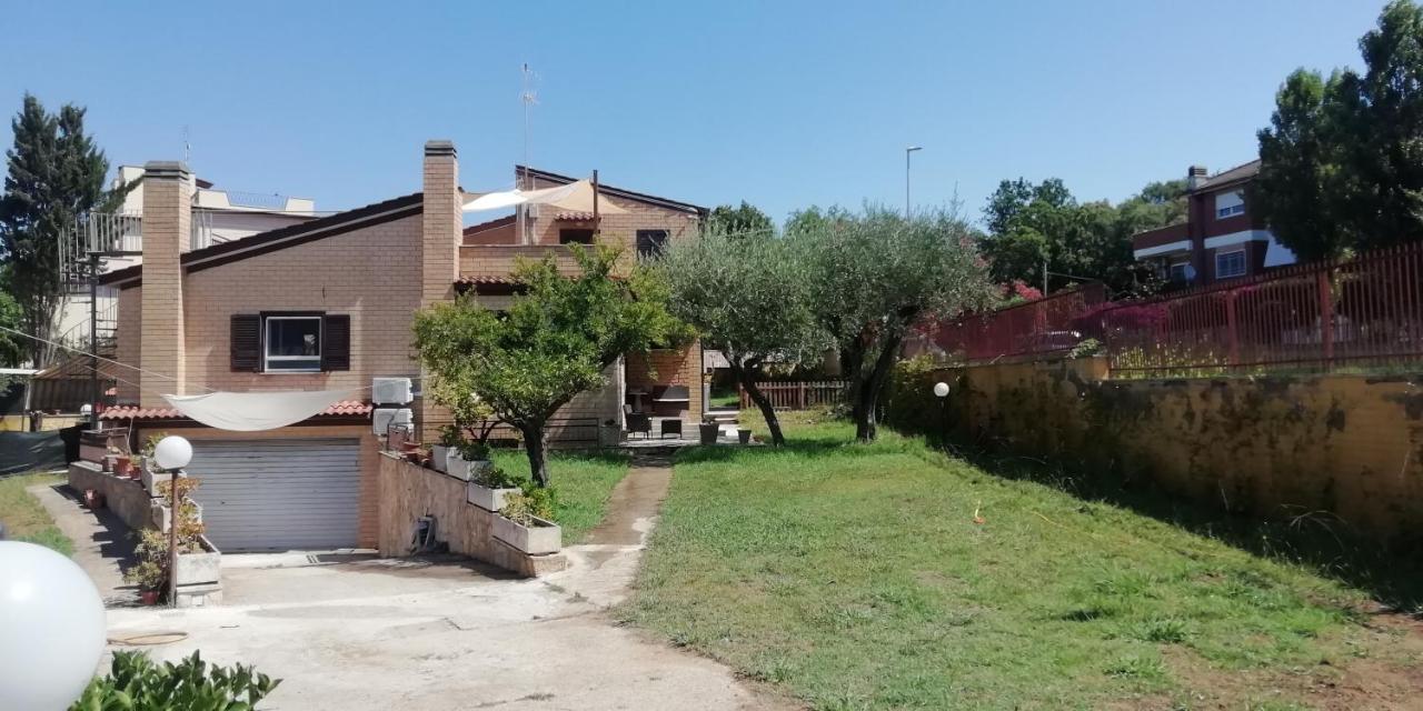 Villa Giuliana Stanze Con Bagno Interno In Villa A 350 Mt Spiaggia Libera Lido Delle Sirene Anzio Zewnętrze zdjęcie