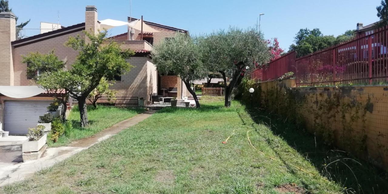 Villa Giuliana Stanze Con Bagno Interno In Villa A 350 Mt Spiaggia Libera Lido Delle Sirene Anzio Zewnętrze zdjęcie
