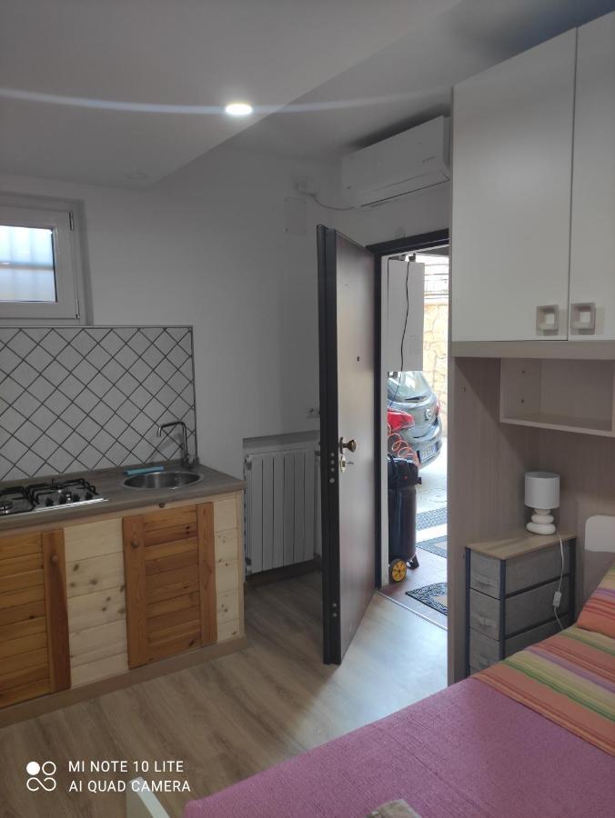 Villa Giuliana Stanze Con Bagno Interno In Villa A 350 Mt Spiaggia Libera Lido Delle Sirene Anzio Zewnętrze zdjęcie