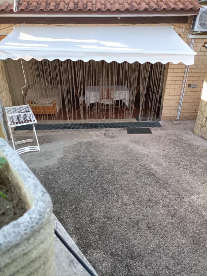 Villa Giuliana Stanze Con Bagno Interno In Villa A 350 Mt Spiaggia Libera Lido Delle Sirene Anzio Zewnętrze zdjęcie